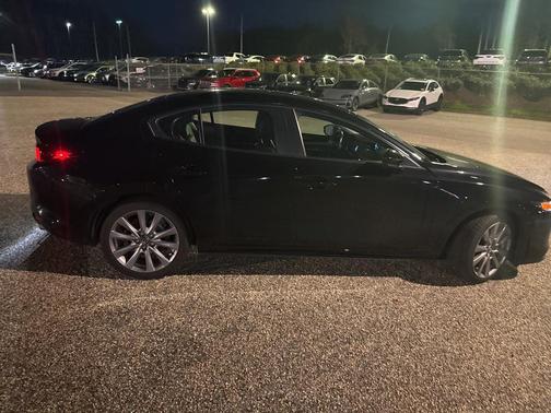 2023 Mazda Mazda3 FWD w/Preferred Package