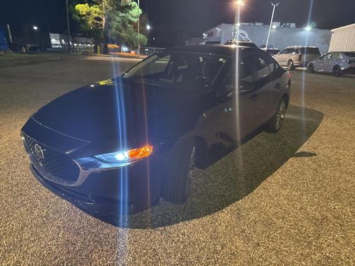 2023 Mazda Mazda3 FWD w/Preferred Package