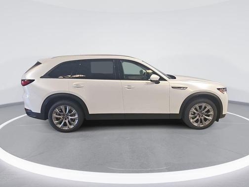 Rhodium White Premium 2026 Mazda CX-90 3.3 Turbo Preferred