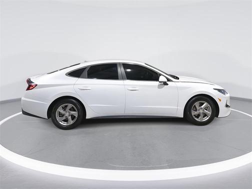 2021 Hyundai SONATA SE