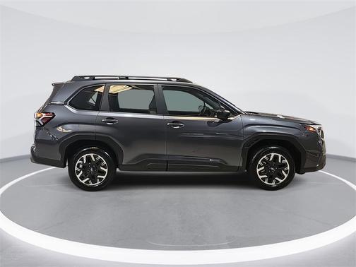 2025 Subaru Forester Base