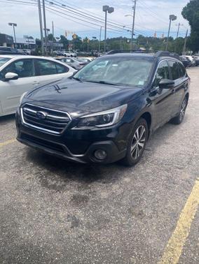Crystal Black Silica 2019 Subaru Outback 2.5i Limited