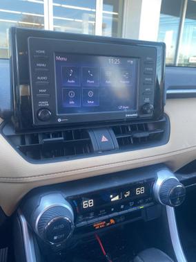 2022 Toyota RAV4 Hybrid LE