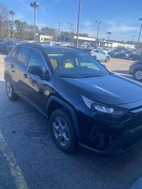 2022 Toyota RAV4 Hybrid LE