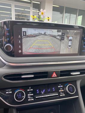 2023 Hyundai SONATA Hybrid Limited