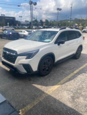 Crystal White Pearl 2023 Subaru Ascent Onyx Edition Limited 7-Passenger