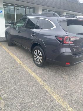 Magnetite Gray Metallic 2024 Subaru Outback Premium