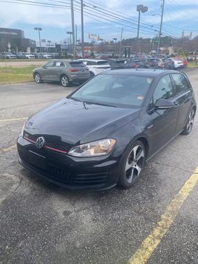 2015 Volkswagen Golf GTI 2.0T S 4-Door