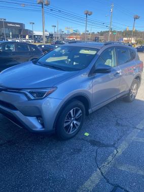 2018 Toyota RAV4 XLE