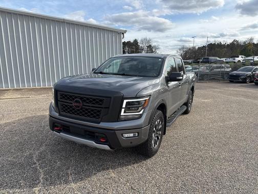 2023 Nissan Titan PRO-4X