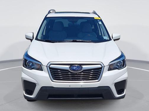 Crystal White Pearl 2020 Subaru Forester Premium