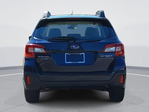 2018 Subaru Outback 2.5i