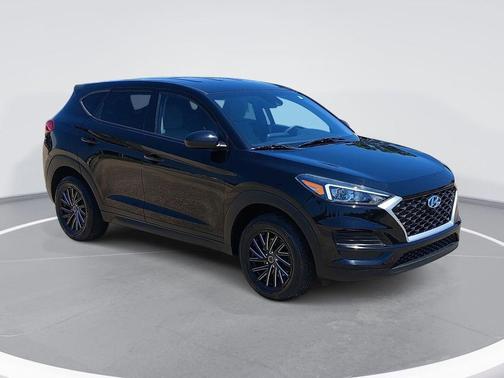 Black Noir Pearl 2020 Hyundai TUCSON SE