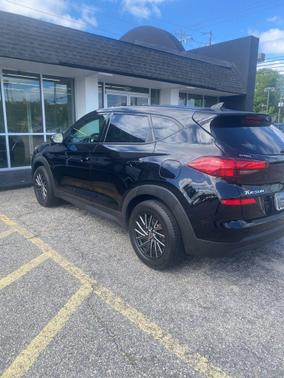 Black Noir Pearl 2020 Hyundai TUCSON SE