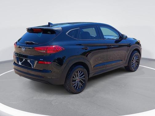Black Noir Pearl 2020 Hyundai TUCSON SE