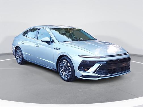2024 Hyundai SONATA Hybrid SE