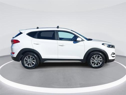 2017 Hyundai TUCSON SE Plus