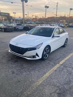 2023 Hyundai ELANTRA HEV Limited