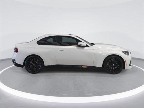2024 BMW 230 230i