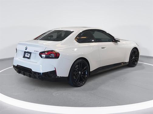 2024 BMW 230 230i