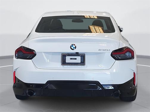 2024 BMW 230 230i