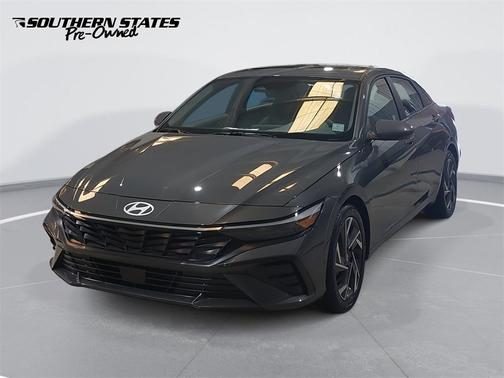 2025 Hyundai ELANTRA SEL