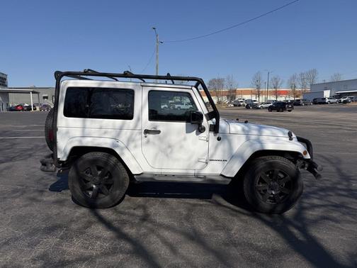 2014 Jeep Wrangler Altitude