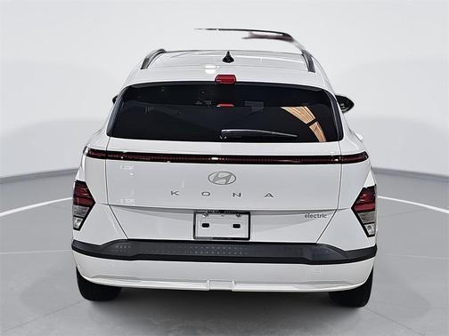 2025 Hyundai KONA EV SEL