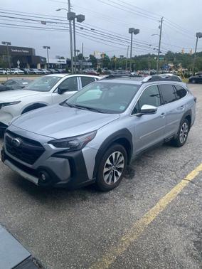 Ice Silver Metallic 2024 Subaru Outback Touring XT