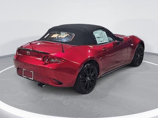 Soul Red Crystal Metallic 2026 Mazda MX-5 Miata Club