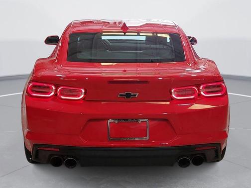 Red Hot 2022 Chevrolet Camaro RWD Coupe LT1
