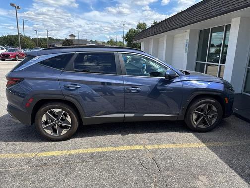 2025 Hyundai TUCSON SEL