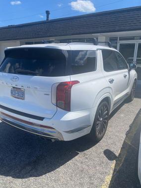 Hyper White 2023 Hyundai PALISADE Calligraphy
