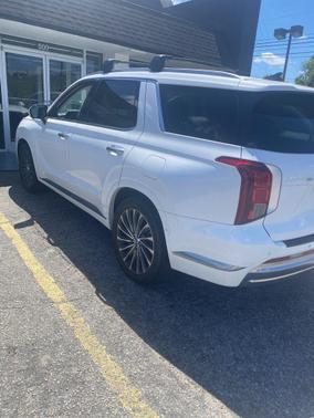 Hyper White 2023 Hyundai PALISADE Calligraphy