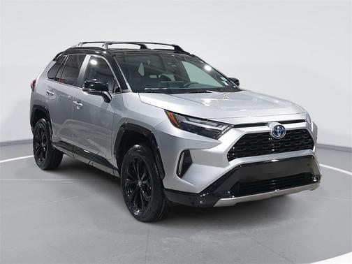 2023 Toyota RAV4 Hybrid SE