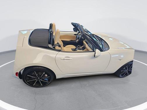 Snowflake White Pearl Mica 2026 Mazda MX-5 Miata Grand Touring
