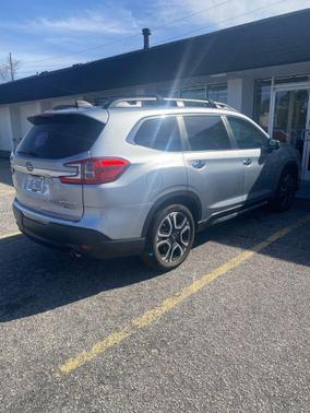 Ice Silver Metallic 2023 Subaru Ascent Touring 7-Passenger