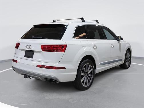2019 Audi Q7 55 Premium Plus