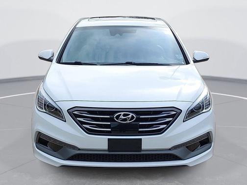 Quartz White Pearl 2017 Hyundai SONATA Limited