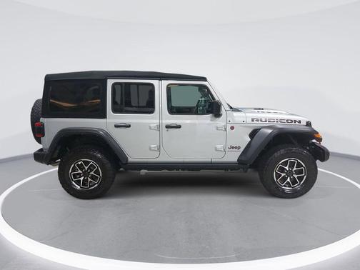 Silver Zynith Clearcoat 2024 Jeep Wrangler Rubicon