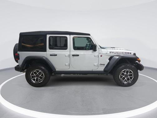 Silver Zynith Clearcoat 2024 Jeep Wrangler Rubicon