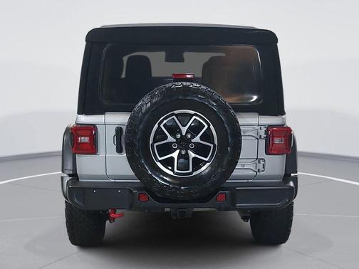 Silver Zynith Clearcoat 2024 Jeep Wrangler Rubicon
