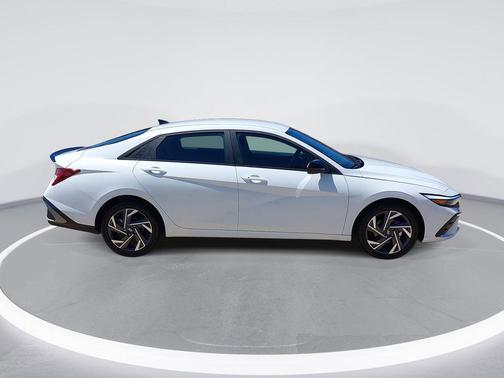 Serenity White 2025 Hyundai ELANTRA HEV SEL Sport