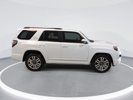 -Select- 2022 Toyota 4Runner TRD Sport