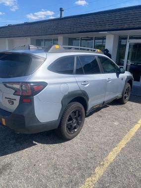 Ice Silver Metallic 2023 Subaru Outback Wilderness