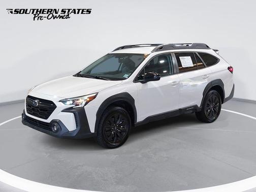 Crystal White Pearl 2023 Subaru Outback Onyx Edition