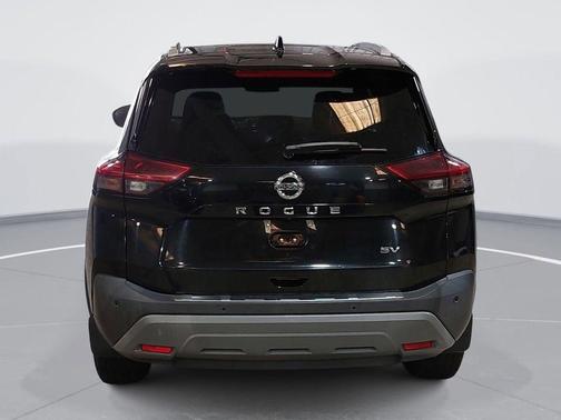 Super Black 2021 Nissan Rogue SV