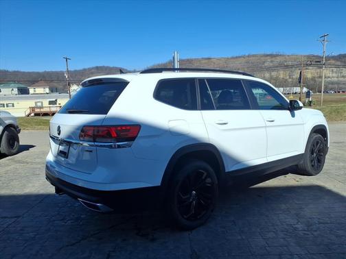 2022 Volkswagen Atlas 3.6L SE w/Technology