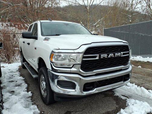 2019 RAM 2500 Tradesman Crew Cab 4x4 6'4' Box