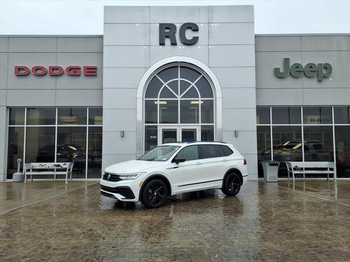 2023 Volkswagen Tiguan 2.0T SE R-Line Black 4MOTION